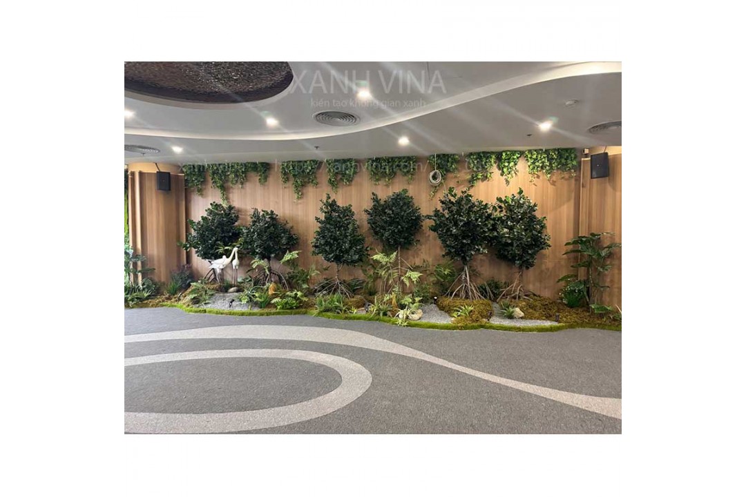 Tiểu cảnh cây giả tại Vincom Long Biên Hà Nội